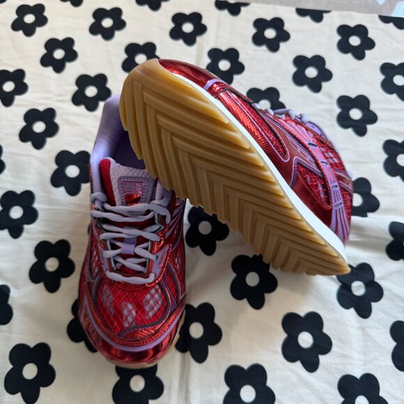 Bottega Veneta Orbit Metallic Red Wisteria Low Top Sneakers - Picture 6 of 9